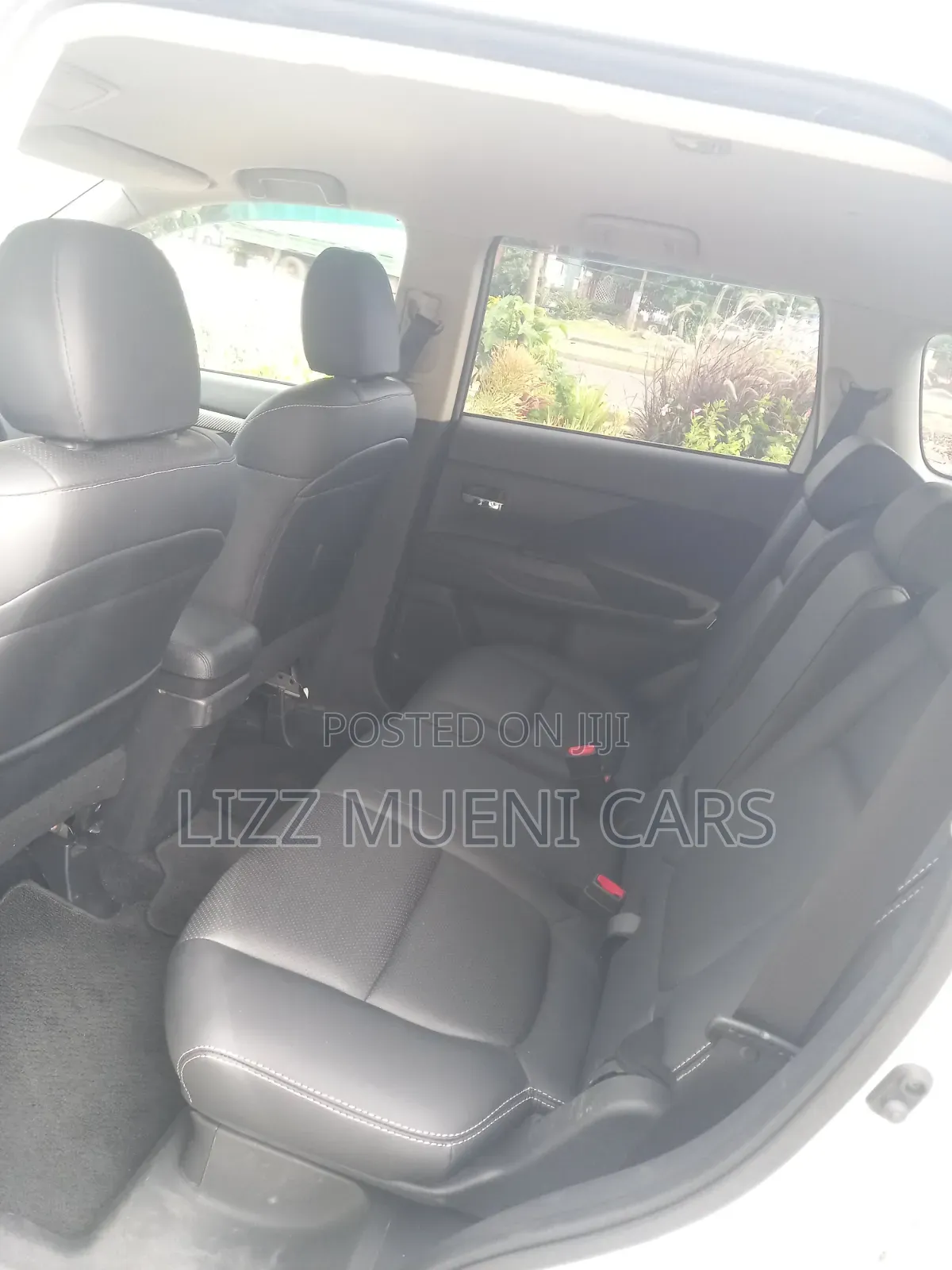 Mitsubishi Outlander 2019 White