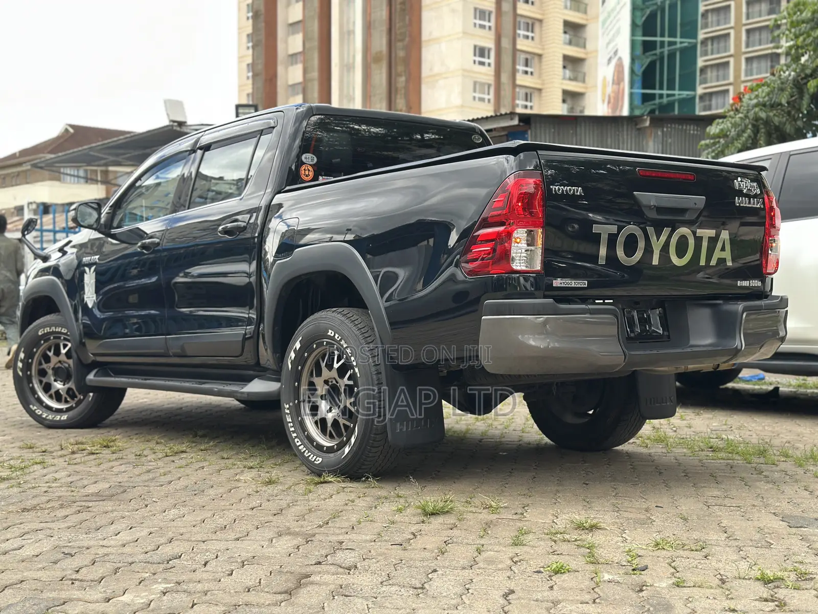 Toyota Hilux 2020 Black