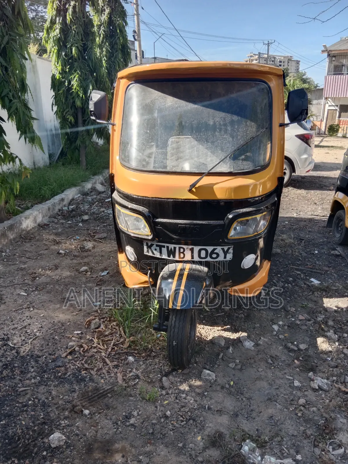 TVS King Deluxe Plus iTouch Start 2019 Yellow