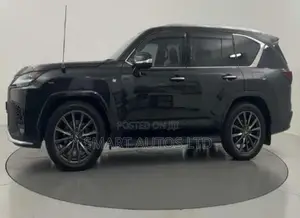 Lexus LX 500d 2022 Gray