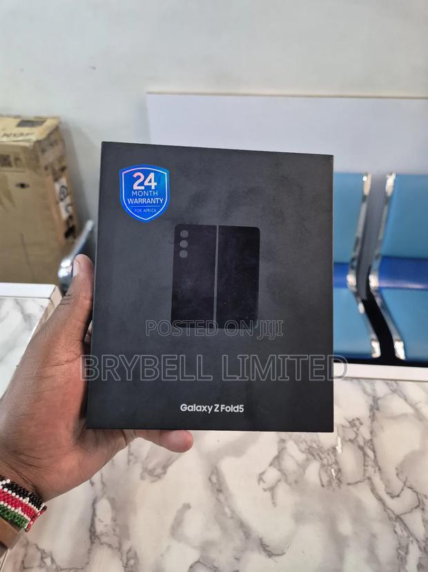 New Samsung Galaxy Z Fold 5 512 GB Black