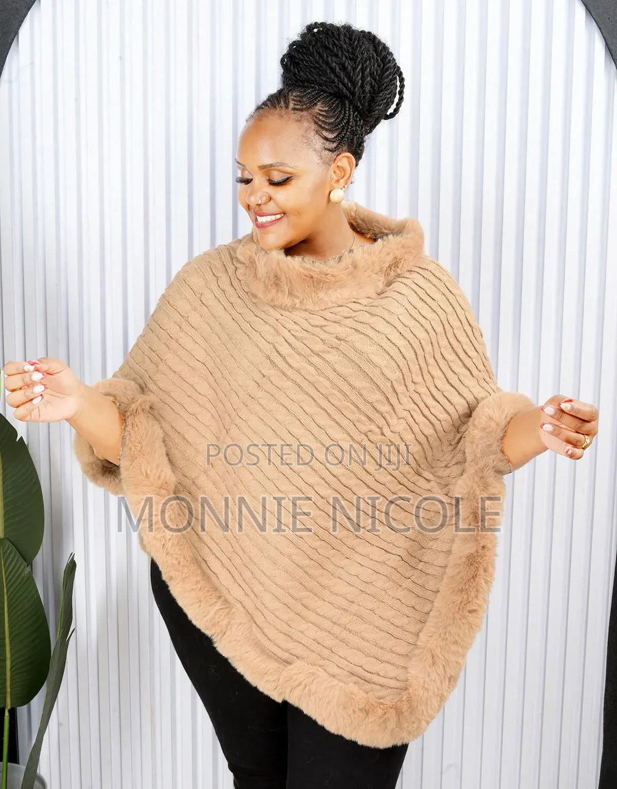 Ponchos Beige