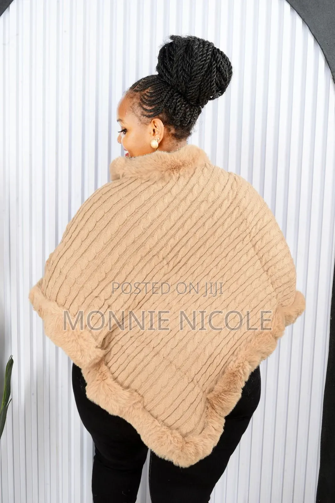 Ponchos Beige