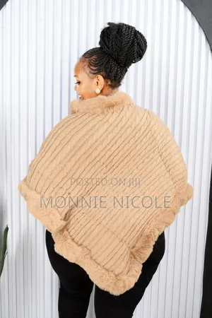 Ponchos Beige