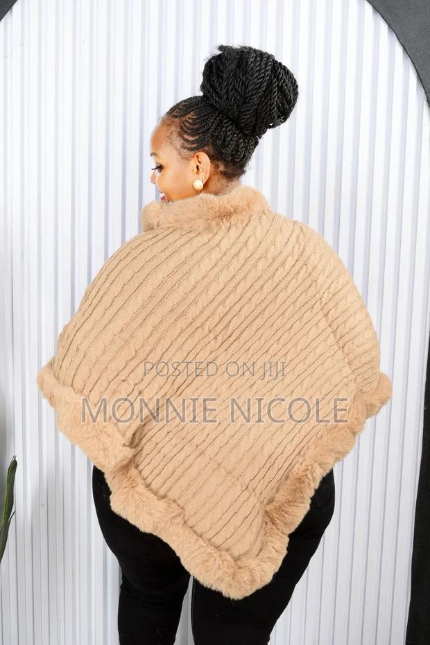 Ponchos Beige - thumbnail 2
