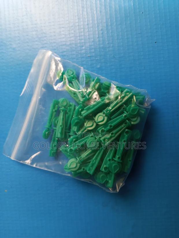 Blood Glucose Test Kit With 50 Lancets and 50 Test Strips - thumbnail 2