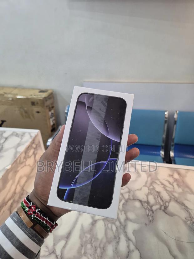 New Apple iPhone 16 Pro Max 256 GB Black - thumbnail 3