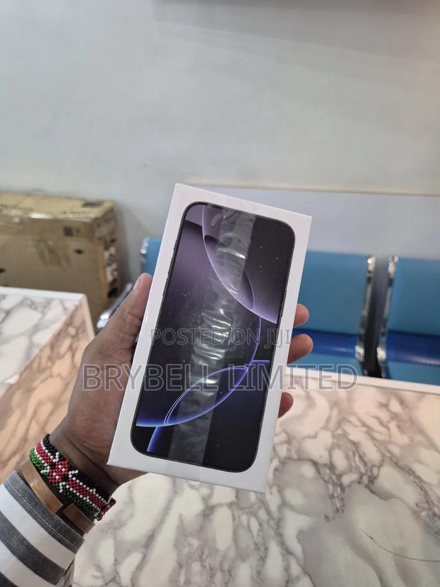 New Apple iPhone 16 Pro Max 256 GB Black - thumbnail 4
