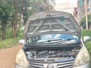 Nissan Note 2012 Silver