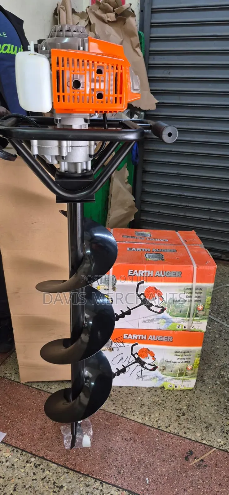 Earth Drilling Machine With 1m Long 10" Wide Single Bit