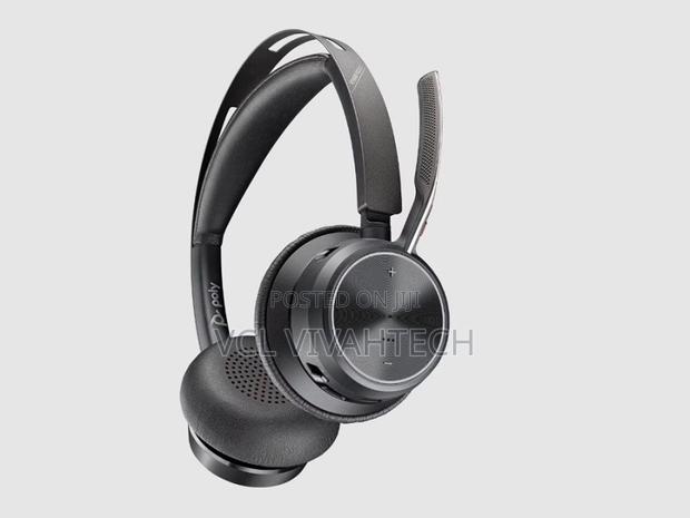 Poly Voyager Focus 2 Headphone