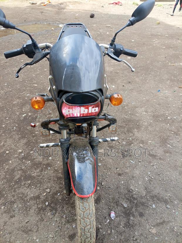 Bajaj Boxer 2025 Black - thumbnail 2
