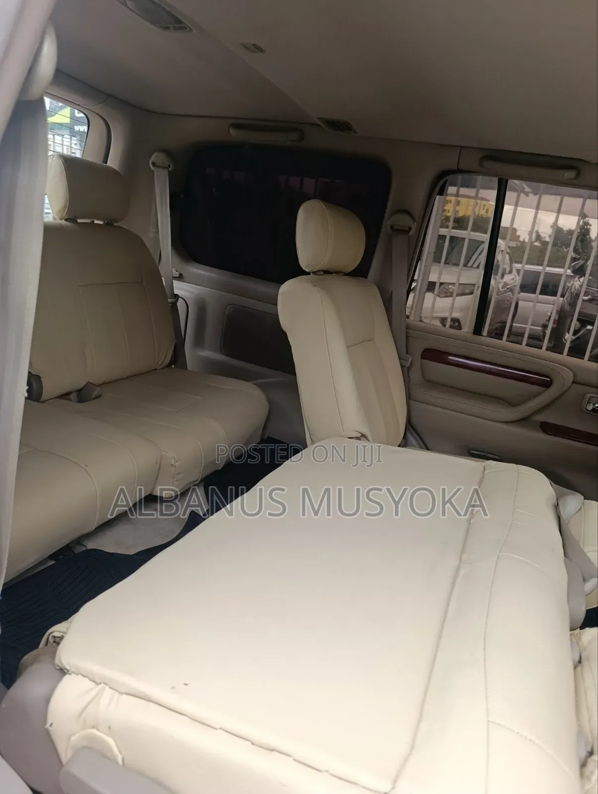 Toyota Land Cruiser 2001 White
