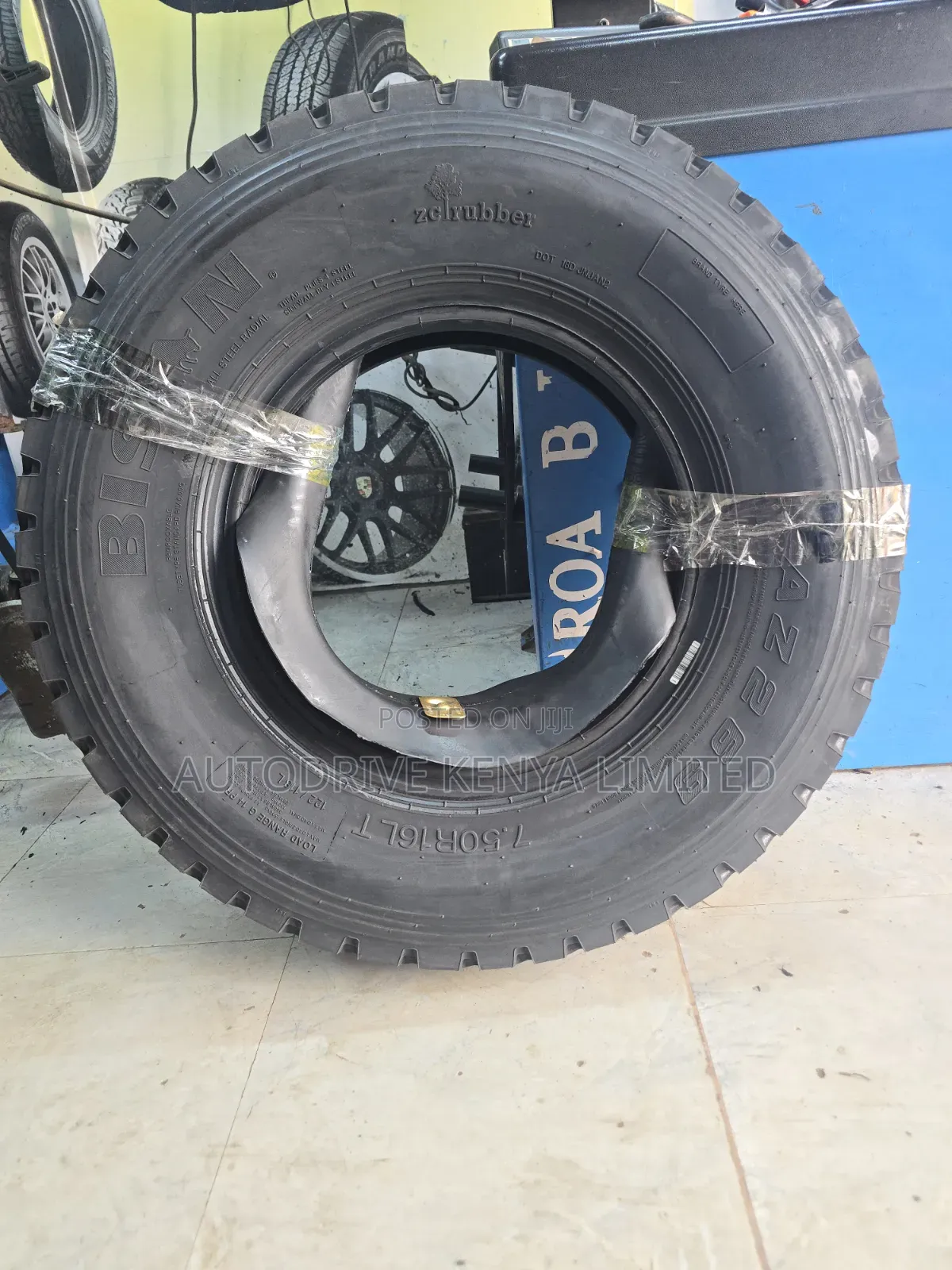 750r16 Bison Tire