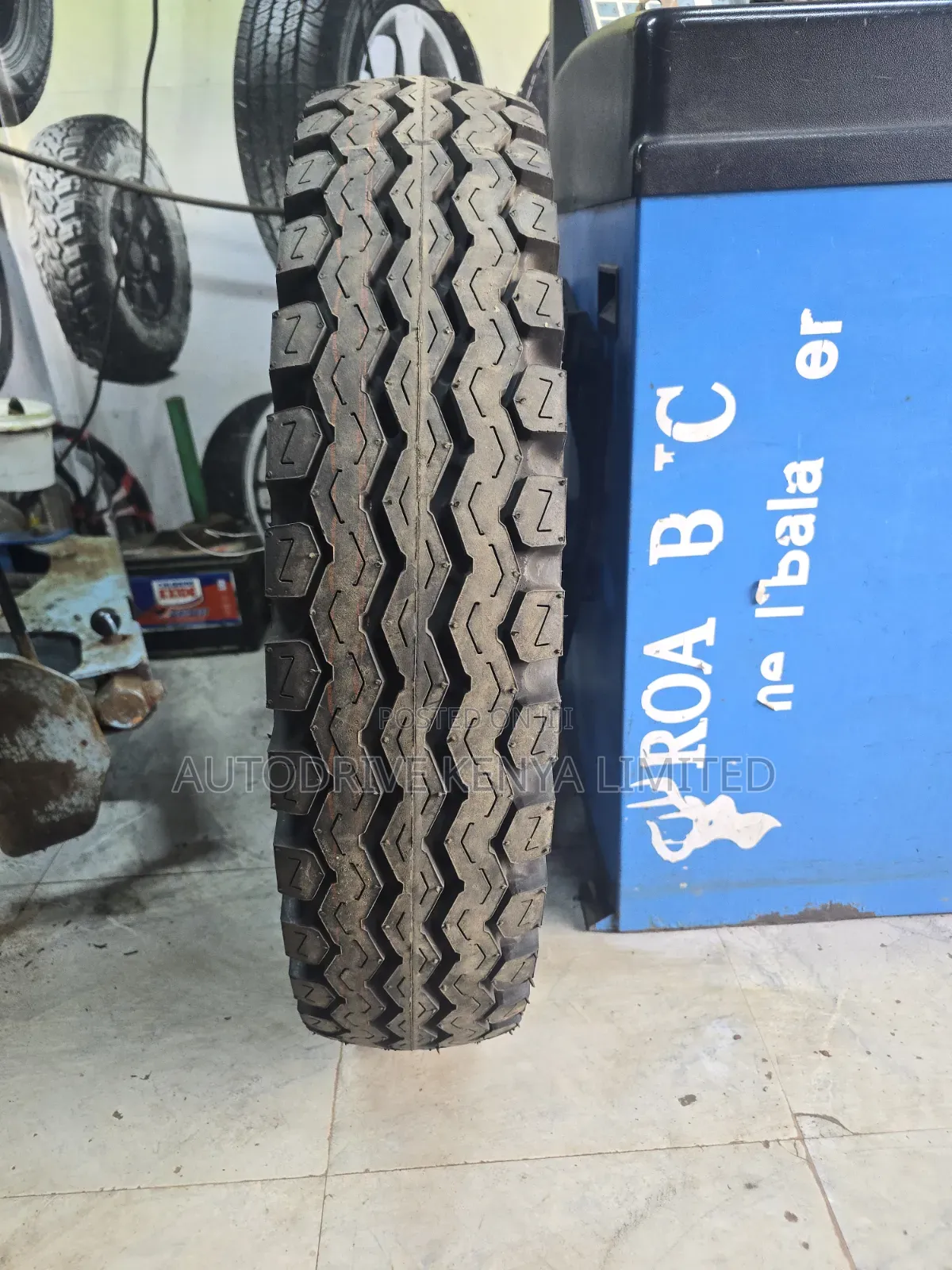 750r16 Ceat H/T100 Tire