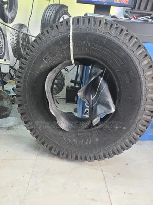 750r16 Ceat H/T100 Tire