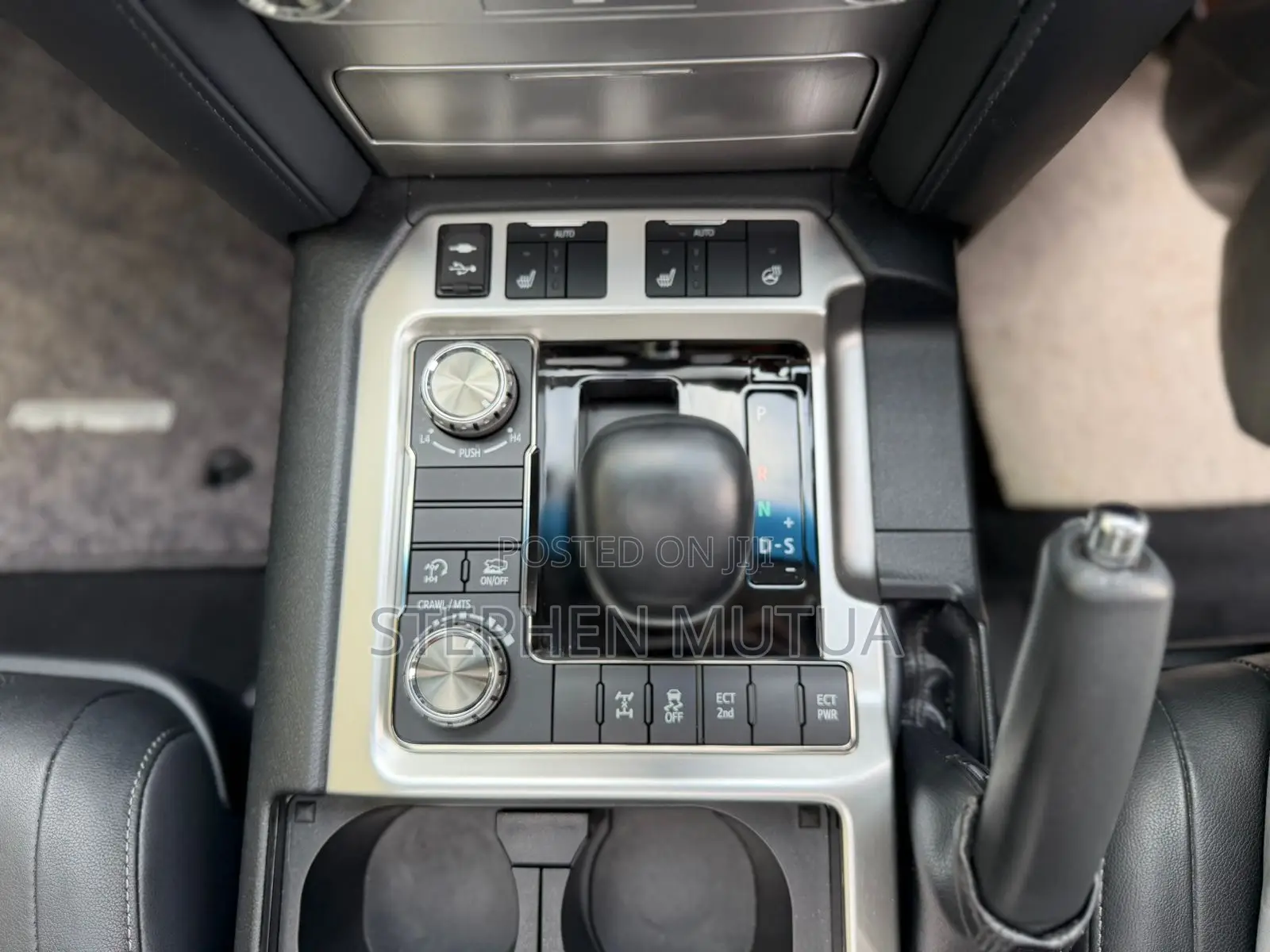 Toyota Land Cruiser 4.6 V8 ZX 2019 Black