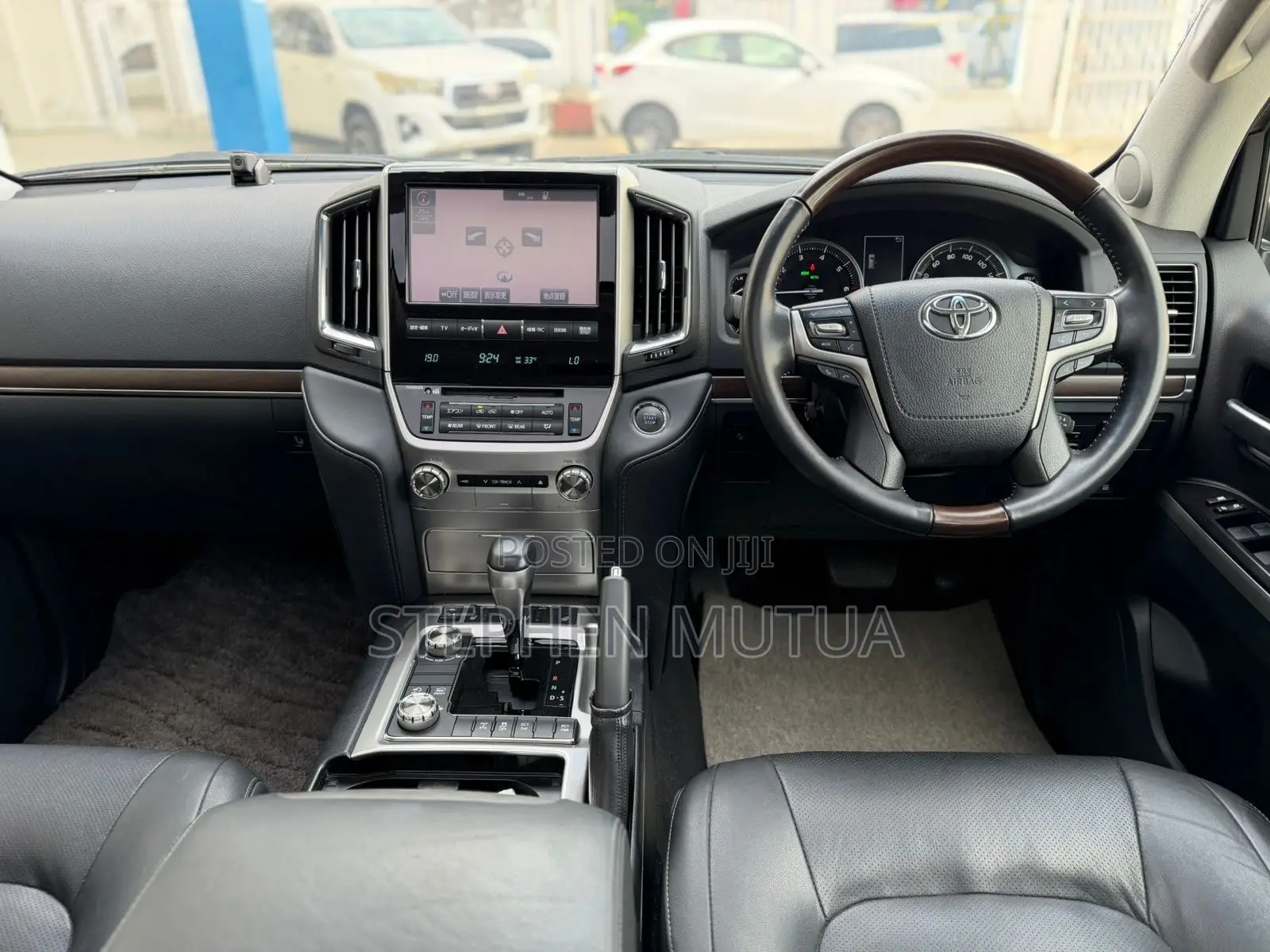 Toyota Land Cruiser 4.6 V8 ZX 2019 Black