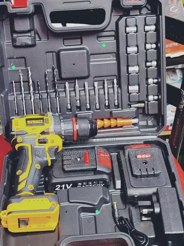 Dewalt 21v Cordless Drill Tool Set. - main view