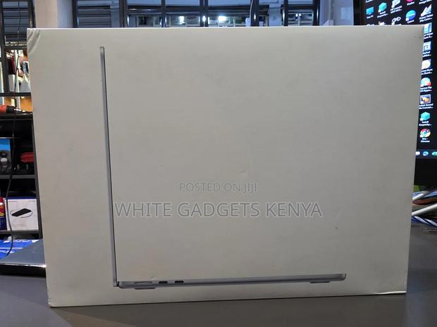 New Laptop Apple MacBook Air 2026 M5 13-inch 16GB Apple M5 SSD 512GB
