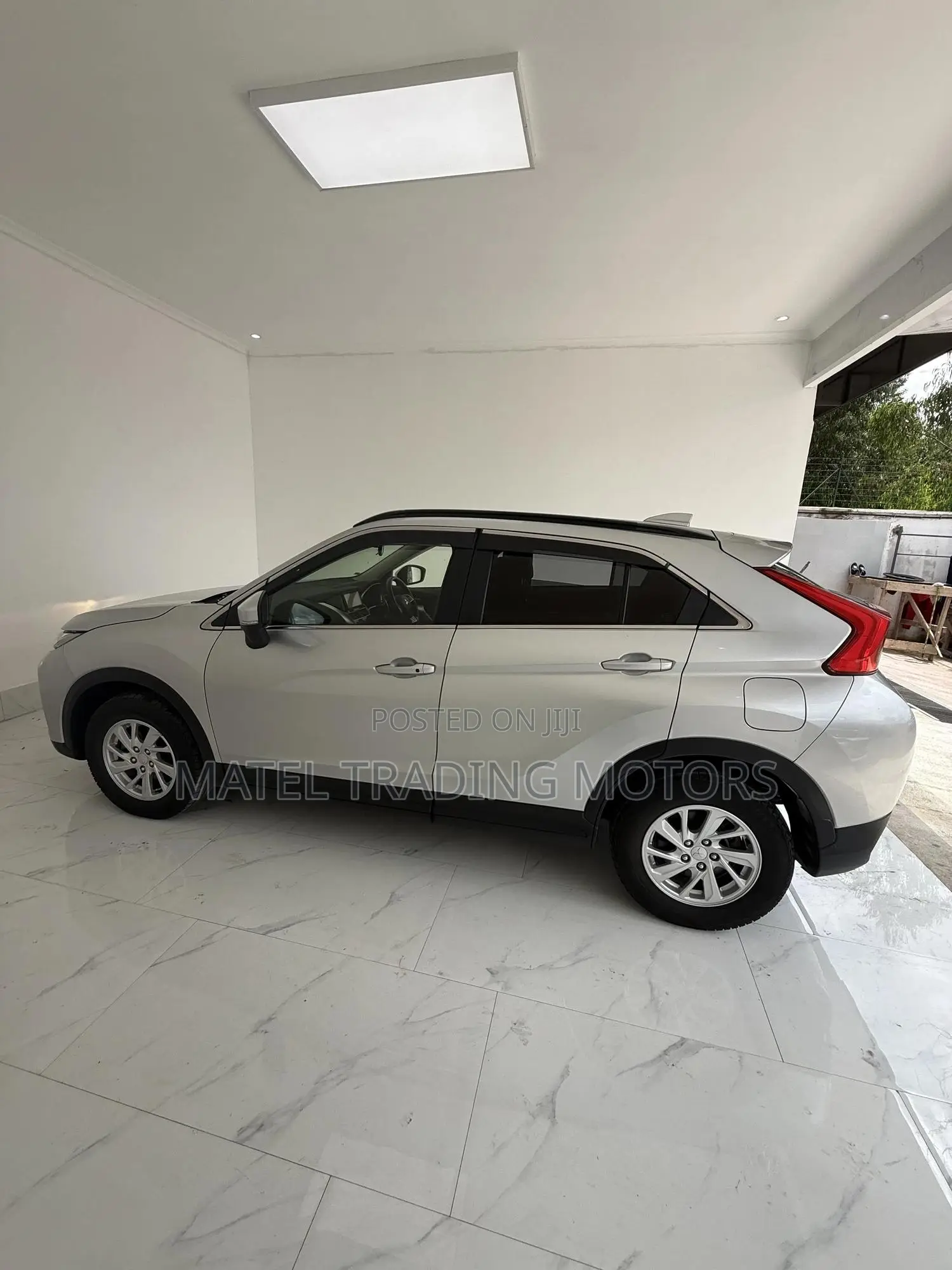 Mitsubishi Eclipse 2019 Silver