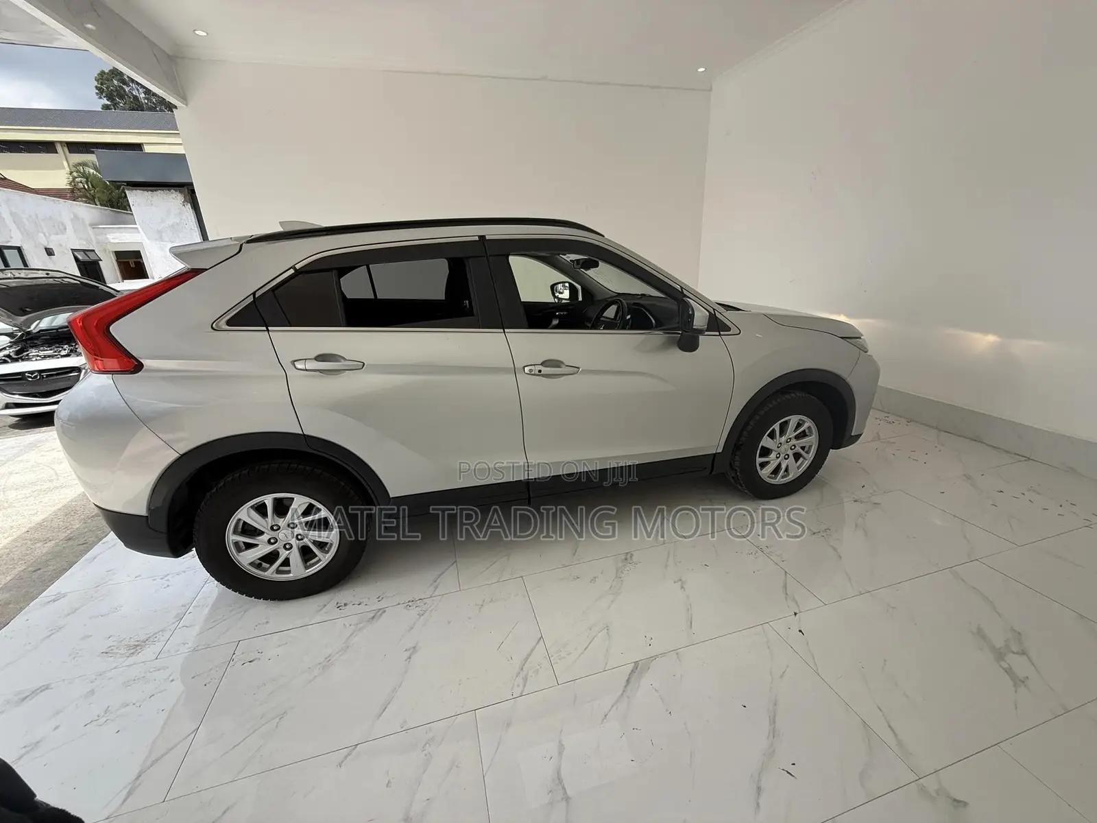 Mitsubishi Eclipse 2019 Silver