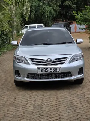 Toyota Corolla 2012 Silver