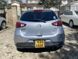 Mazda Demio 2017 Silver