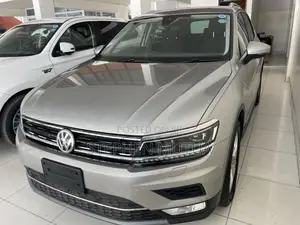 Volkswagen Tiguan 2019 Silver