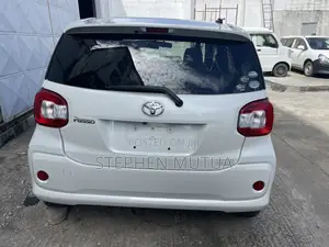 Toyota Passo 1.0 FWD 2019 White