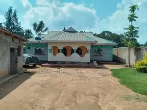 3bdrm House in Sikata, Khalaba (Kanduyi) for sale