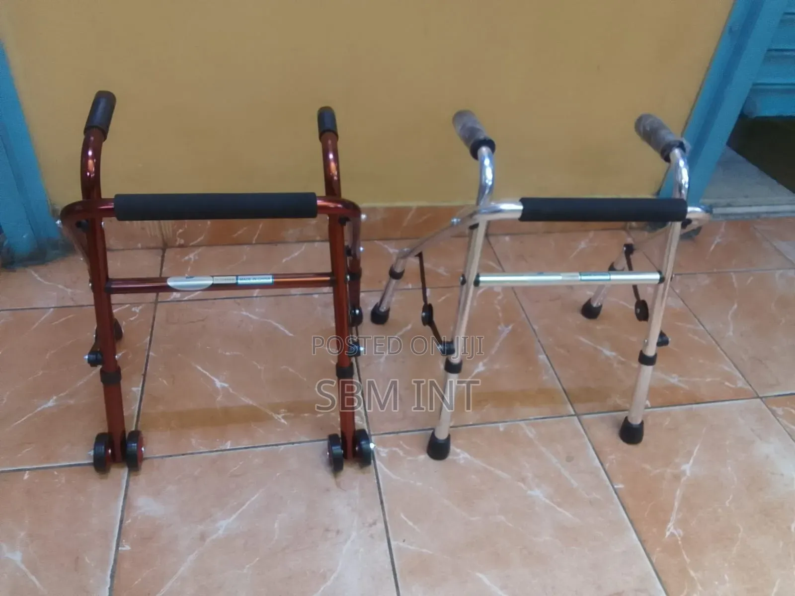 Pediatric Walking Frame Without Wheels