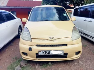 Toyota Fun Cargo 1998 Beige