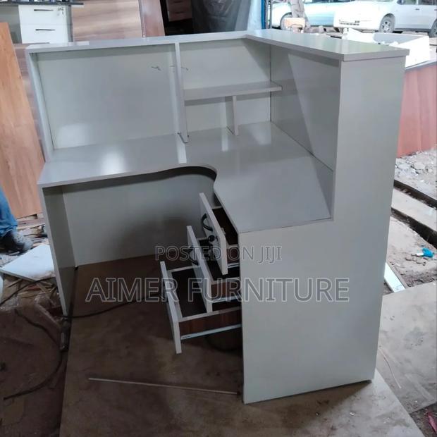 L-Shape Reception Table