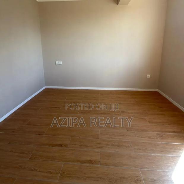 Studio Apartment in Wanyee, Riara, Junction for rent - thumbnail 4