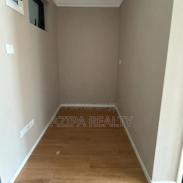 Studio Apartment in Wanyee, Riara, Junction for rent - thumbnail 6