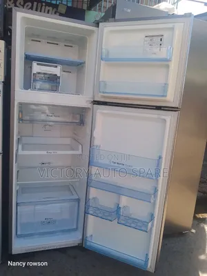 Clean Samsung Digital Inverter Refrigerator