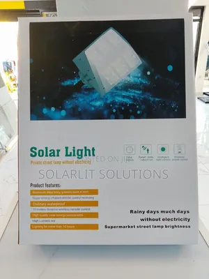 300 Watts Solar Street Light