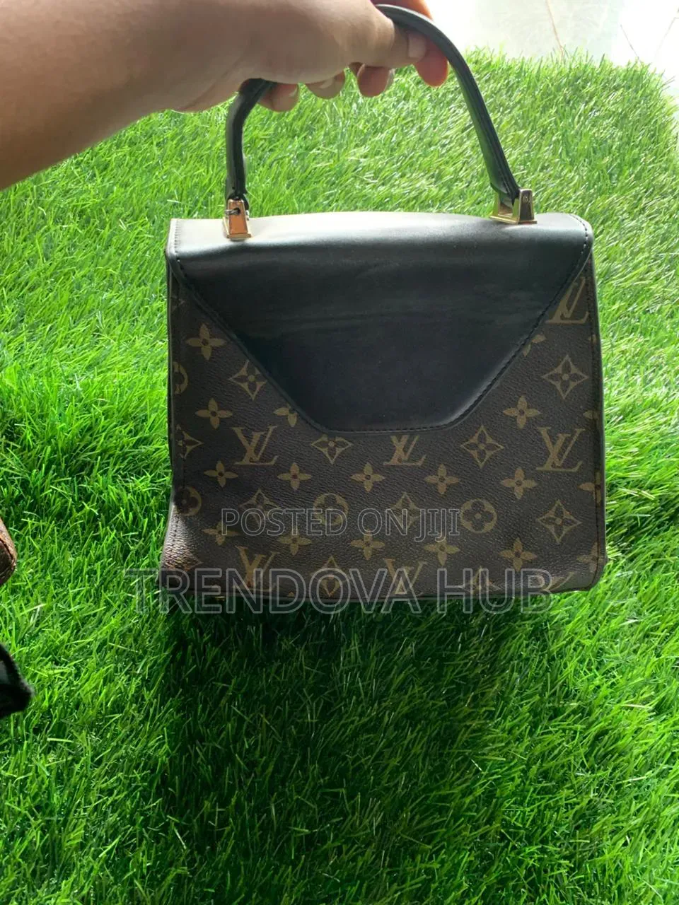 Elegant Designer Styled Handbag (Lv-Inspired)-Black Brown Classy