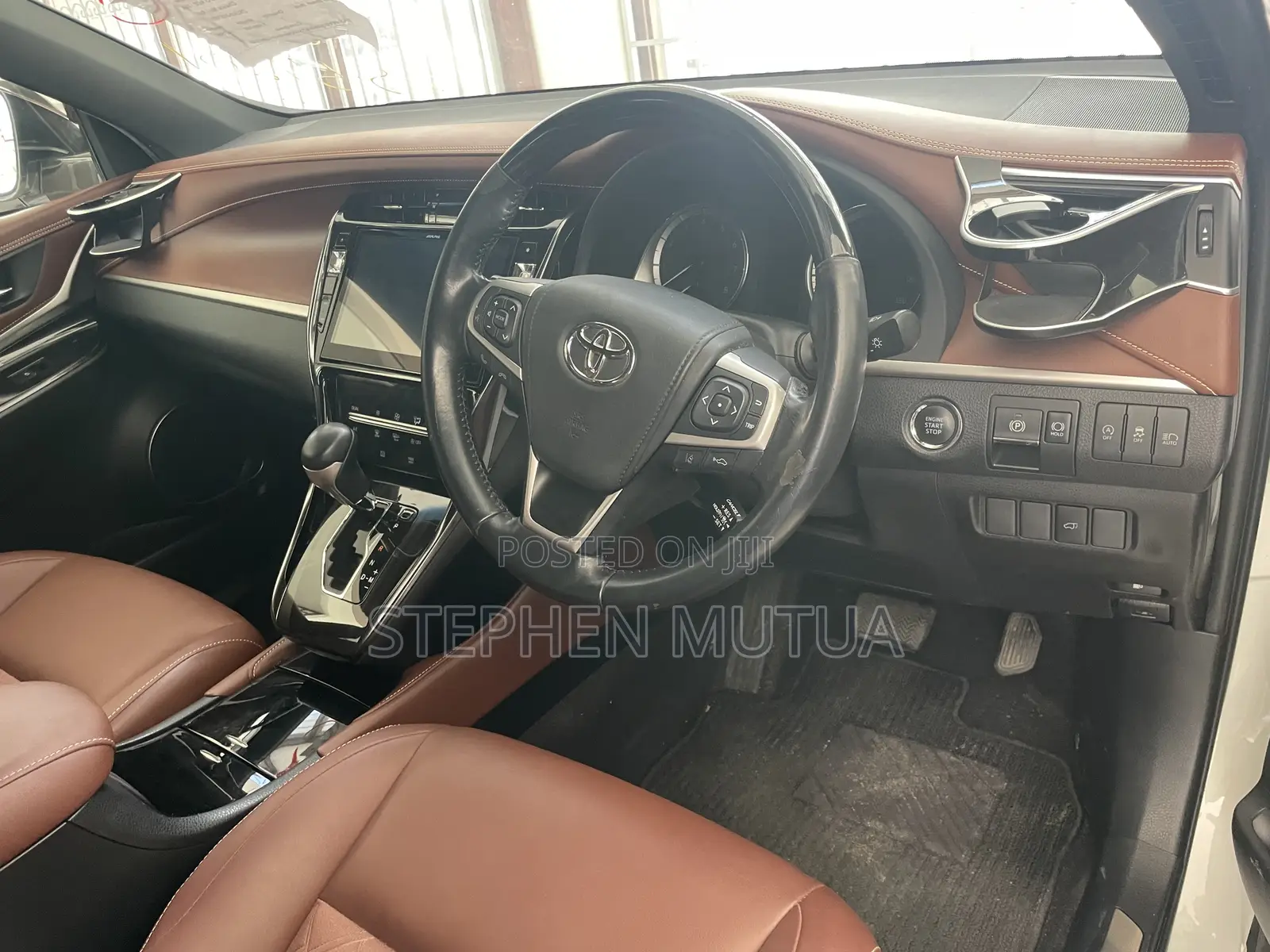 Toyota Harrier 2.0 2018 White