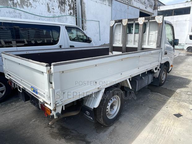 Toyota Dyna - thumbnail 5