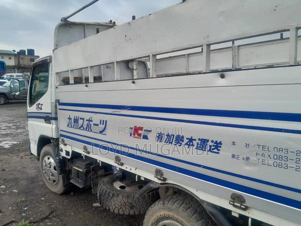 Mitsubishi Fuso Canter - thumbnail 6