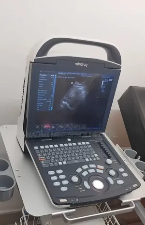 Portable and Lightweight Ultrasound Machine (Mindray Dp 10)**