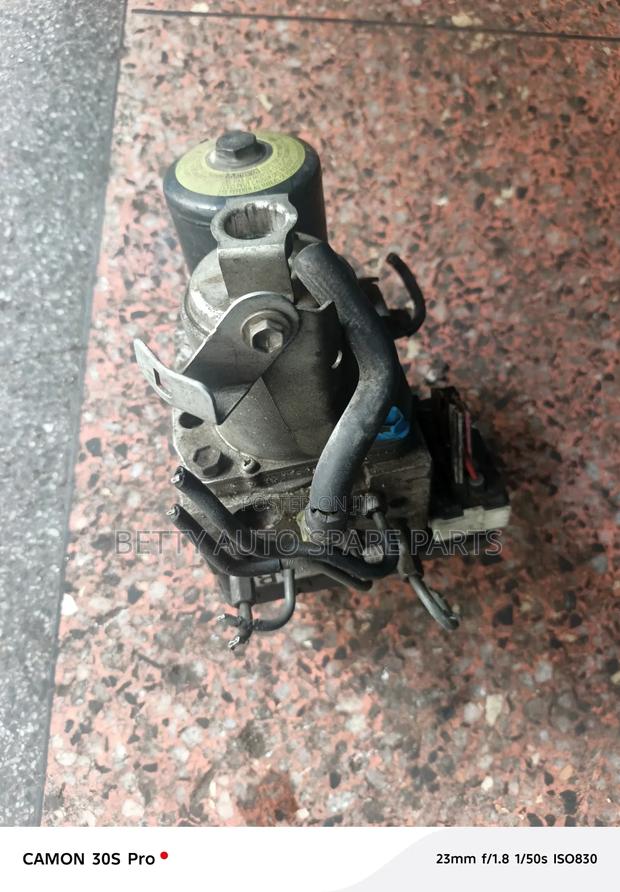 Toyota Harrier Hybrid Abs Pump - thumbnail 2