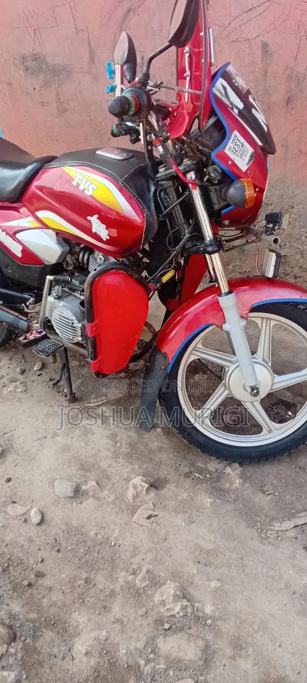 TVS HLX Plus ES 2021 Red - main view