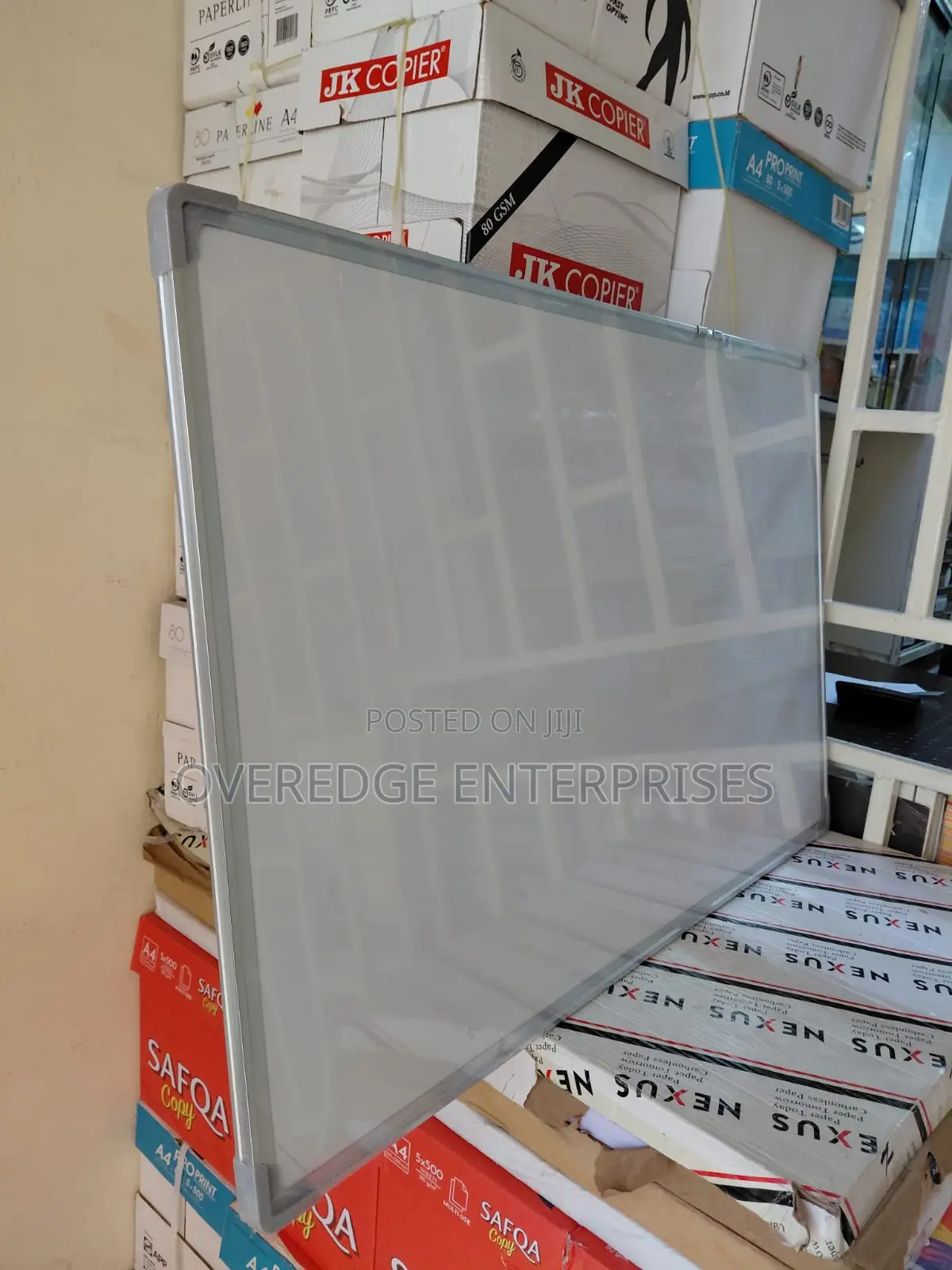 Tripod Stand and Whiteboard 3x2