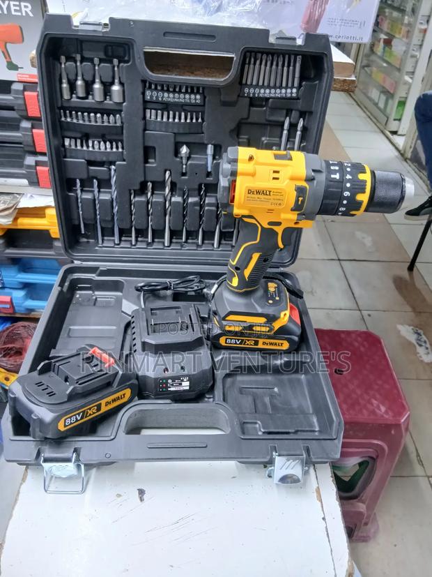 Dewalt Cordless Drill - thumbnail 2