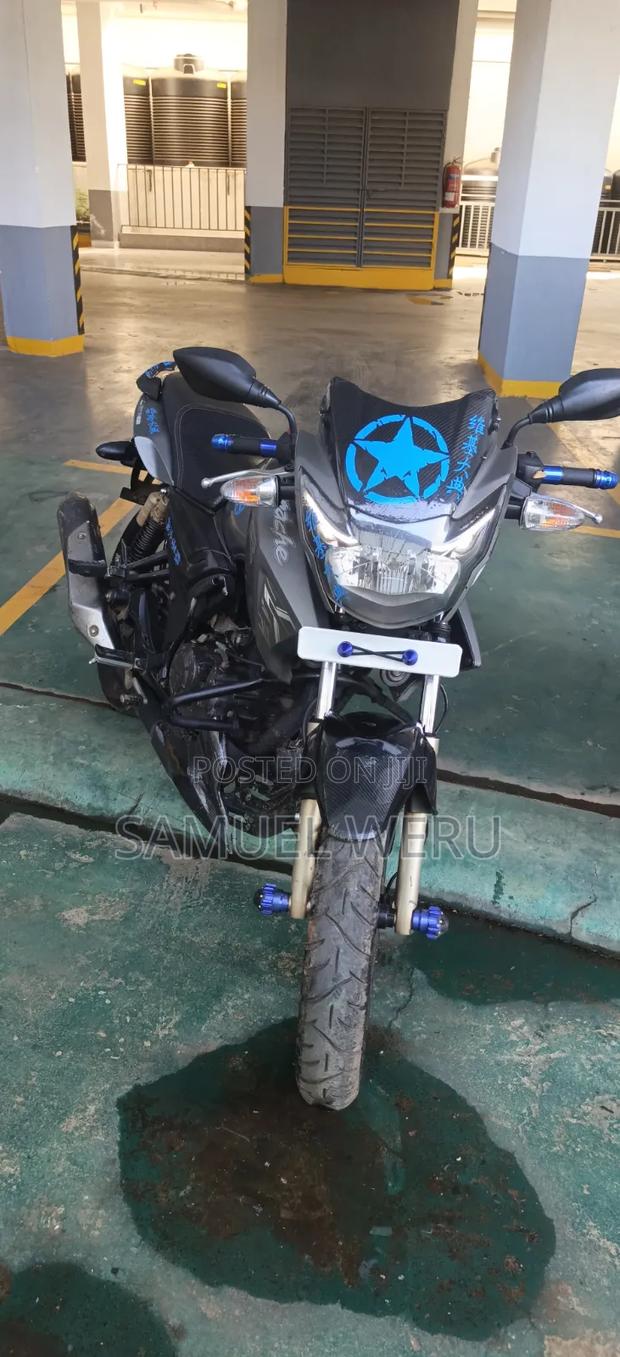 TVS Apache 180 RTR 2011