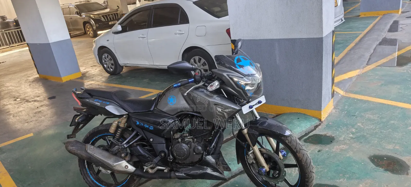 TVS Apache 180 RTR 2011