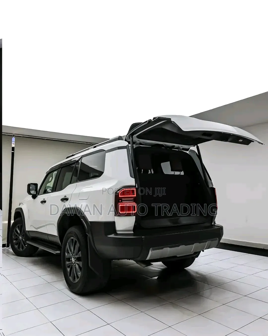 Toyota Land Cruiser Prado 2023 White